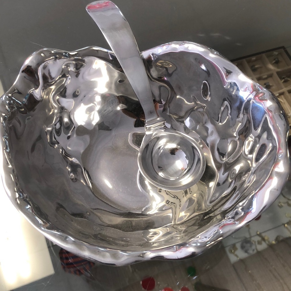 SOHO Plain Ladle (S) and Vento Lara Bowl (S)